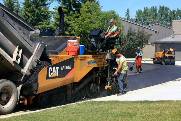 Best Driveway Paving Contractor  in Belle Plaine, KS